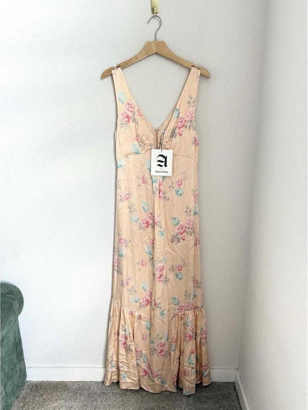 Maison Amory NWT Women’s Small Blush Satin Floral Feminine Maxi Dress